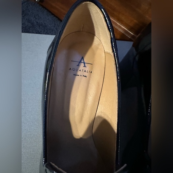 Gorgeous Aquatalia Michelle Patent Saffiano pumps - Picture 11 of 14